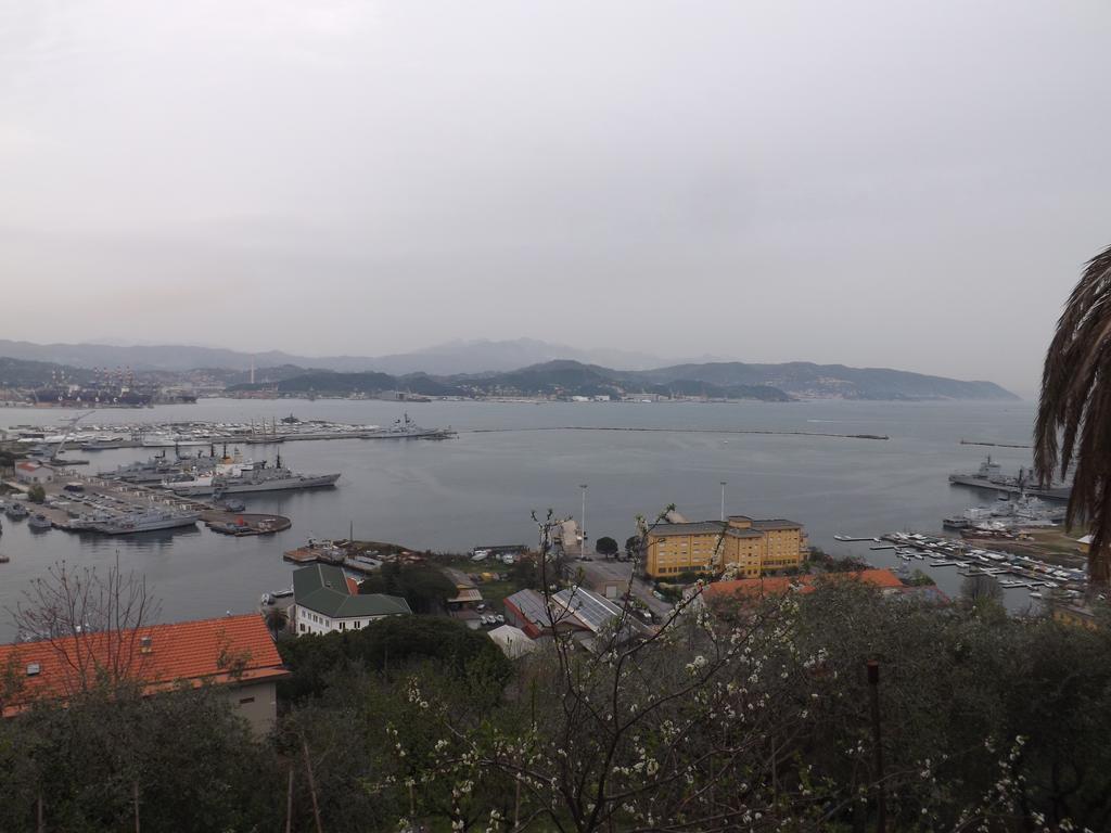 Tre Pini Apartment La Spezia Ngoại thất bức ảnh