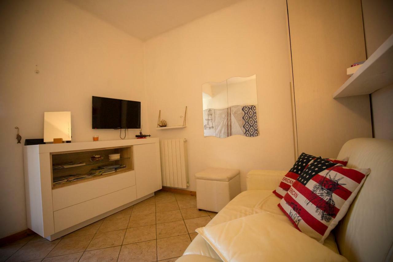Tre Pini Apartment La Spezia Ngoại thất bức ảnh